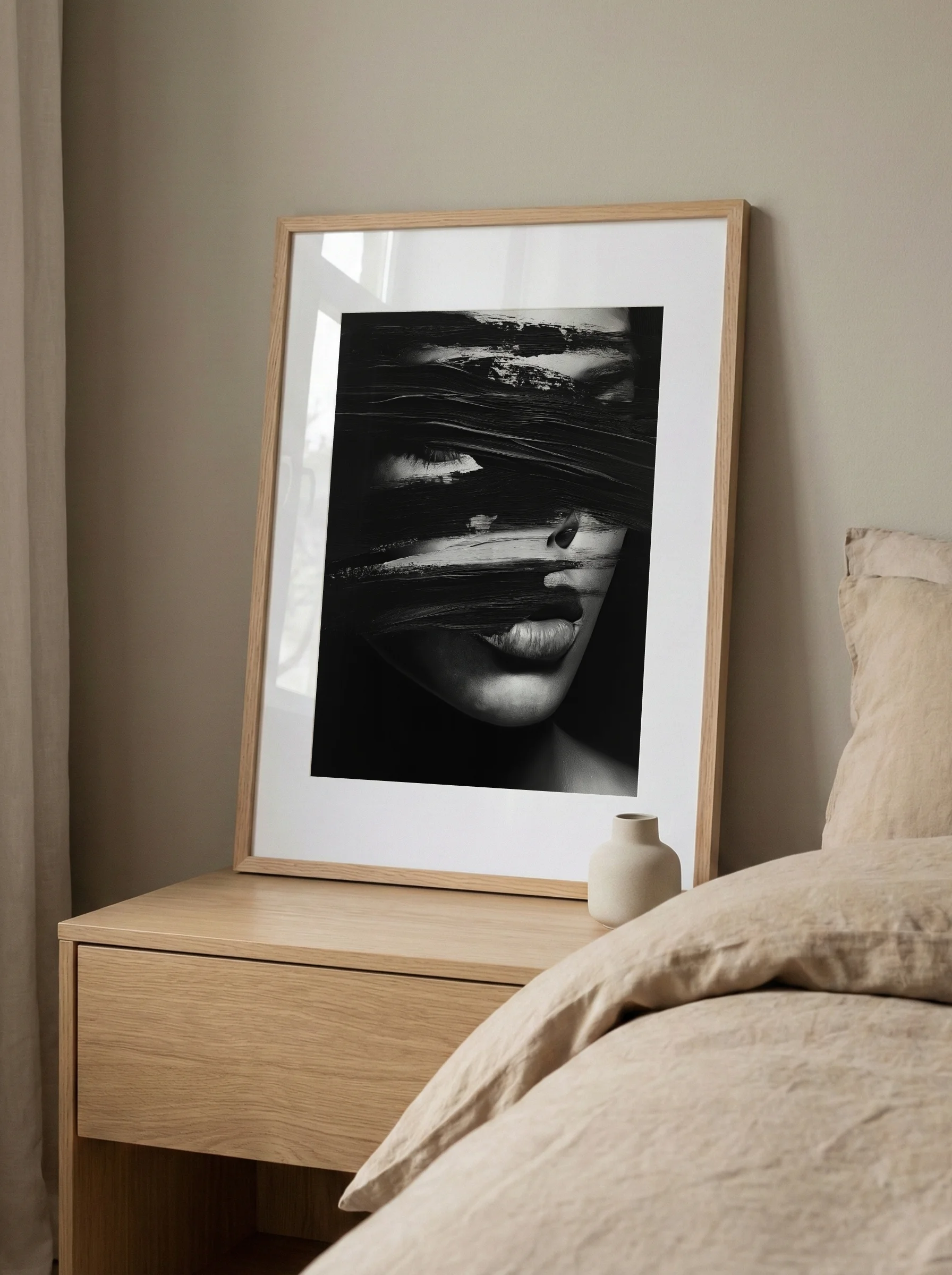 Plakat Zamalowana Kobieca Twarz - obrazek 2